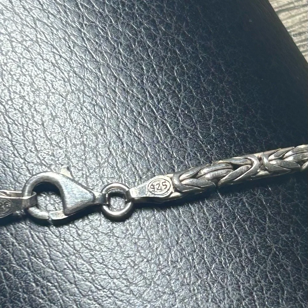 Silver Chain Necklace with Delicate Rope Design - Picture 4 of 5
